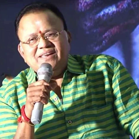 "தி.மு.க-வில் இனி தாக்குப்பிடிக்க முடியாது" - காரணம் சொல்லும் ராதாரவி