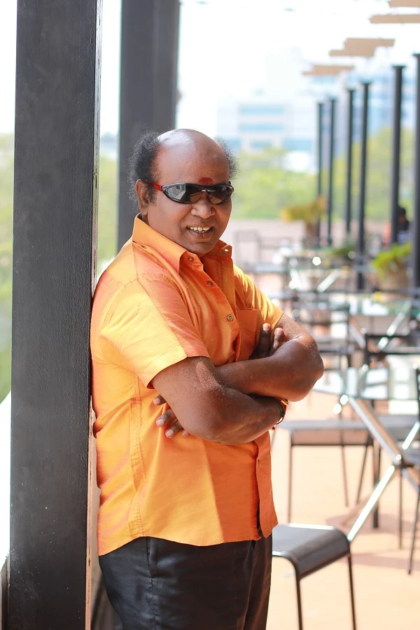 விஜய் கணேஷ்