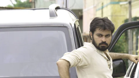 தினேஷ்