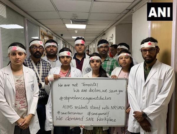 மருத்துவர்கள் மீது தொடரும் தாக்குதல்கள் - காரணம் என்ன?