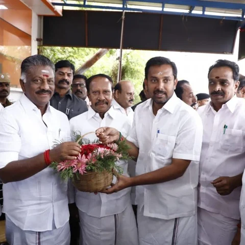 அரவக்குறிச்சி இடைத்தேர்தல்: தம்பிதுரை ஓரம்கட்டப்பட்டது ஏன்?