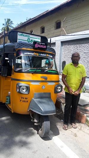 `பசியாற சோறு!’ - ஆதரவற்றோருக்காகப் பம்பரமாகச் சுழலும் கோவை ஆட்டோக்காரர் #MyVikatan
