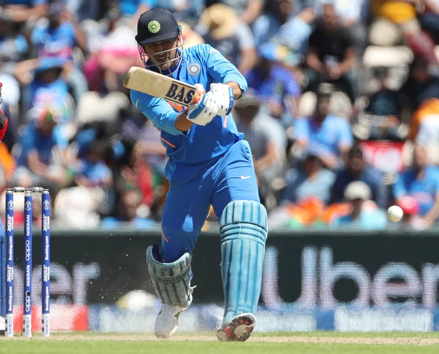 Dhoni