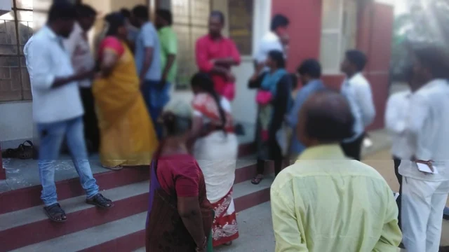 8 வருடக் காதலை ஒரே நொடியில் பிரித்த அம்மா! - சிறைக்கம்பி எண்ணும் காதலன்
