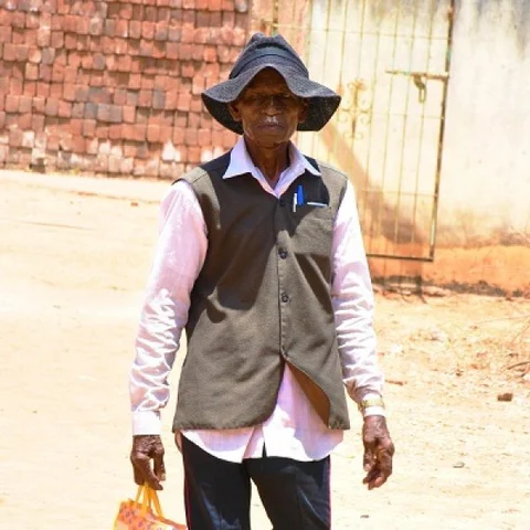 சிங்கம் சிங்கிளாதான் வரும்.. 5-வது முறையாகத் தேர்தல் களம் கண்ட முத்துராஜா! #MyVikatan