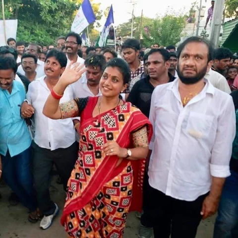 `நகரி நாயகி; சந்திரபாபு நாயுடுவின் சிம்ம சொப்பனம்!' - ஆந்திர அரசியலில் புயலைக் கிளப்பும் ரோஜா