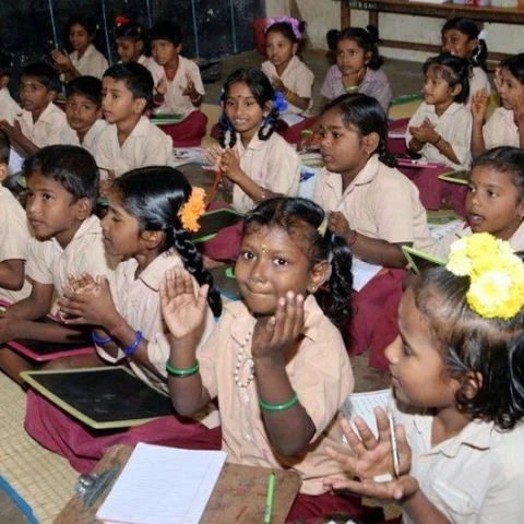 "பள்ளிகள் திறப்பு தேதியில் எந்த மாற்றமும் இல்லை!" - பள்ளிக் கல்வித்துறை