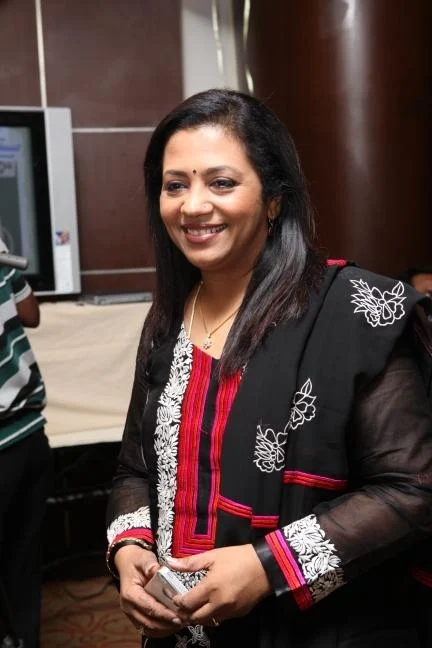 ``அம்மாகிட்ட அடம்பிடிச்சு, அந்த ராசியான போட்டோவை வாங்கிட்டு வந்தேன்'' - பூர்ணிமா பாக்யராஜ் #WhatSpiritualityMeansToMe