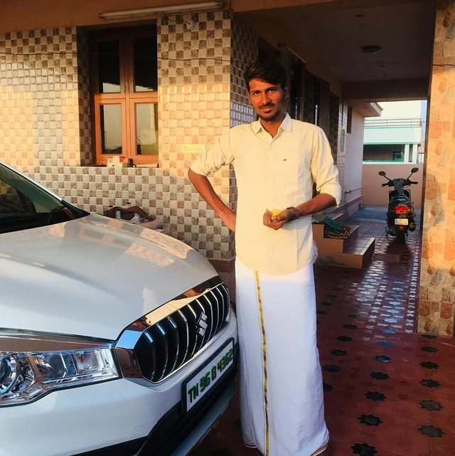 நேசமணியின் நிலைக்கு இந்த விக்னேஷ்தான் காரணம் - இவர் என்ன சொல்றாருன்னா.. `#Pray_For_Neasamani’