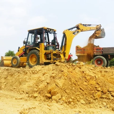 `மூதாட்டி, சிறுவர்கள் கொடுத்த ஊக்கம்; 25 நாள்கள் அயராத பணி'- மழைநீரைச் சேமிக்க களறங்கிய இளைஞர்கள் #WhereisMyWater