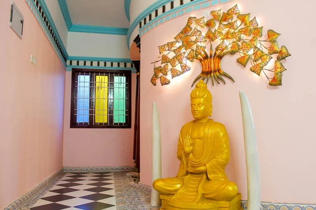 மனைவி சொன்ன ஒரு வார்த்தை; மினி அரண்மனையை எழுப்பிய கணவர்! - விழுப்புரம் பிரமாண்டம் #MyVikatan