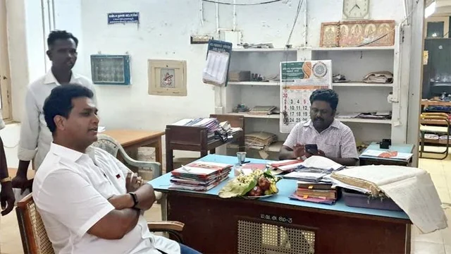 `பூ, வெற்றிலை பாக்கு, தாம்பூலம்..!' - மக்கள் பணி செய்ய வி.ஏ.ஓவுக்கு அழைப்புவிடுத்த எம்.எல்.ஏ
