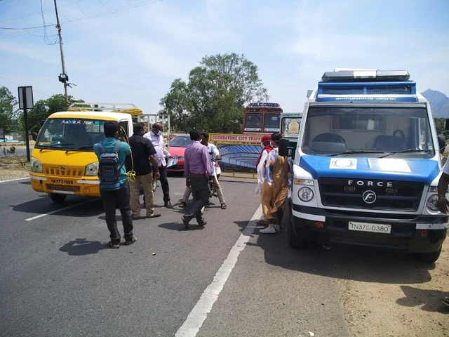 `கடமைக்காக நடத்தப்படுகிறதா நிபா வைரஸ் சோதனை?!' - தமிழக எல்லையில் என்ன நடக்கிறது?