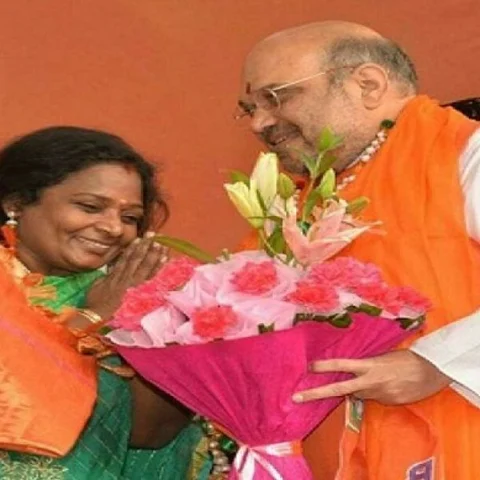 ரெடியான ஃபைல்.. அமித் ஷா கையில் முடிவு! - தமிழிசை தலைமை தப்புமா?