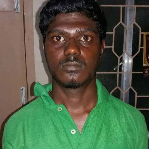 அரசு மருத்துவமனையில் பாலியல் தொல்லை - வட மாநில சிறுமியால் சிக்கிய காவலாளி!