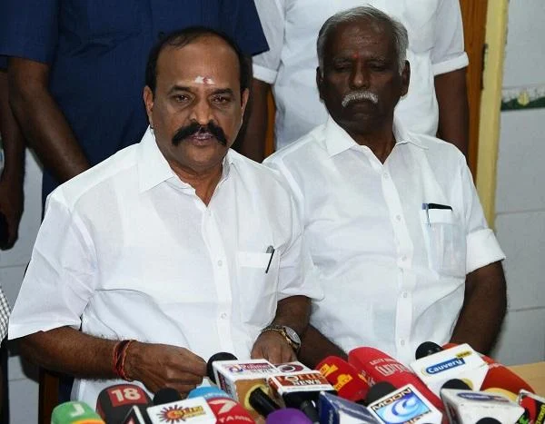 ராஜன் செல்லப்பா சர்ச்சைப் பேச்சு: அமைச்சர் கடம்பூர் ராஜூ பதிலளிக்க மறுப்பு!