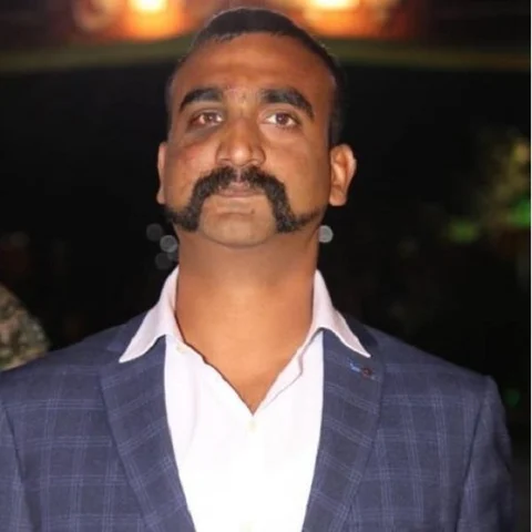 `அபிநந்தனை 40 மணி நேரம் சித்ரவதை செய்த பாகிஸ்தான் உளவு அமைப்பு?!' - அதிர்ச்சித் தகவல்