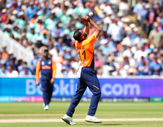 31 ரன்கள் வித்யாசத்தில் வென்றது இங்கிலாந்து... இந்திய அணிக்கு முதல் தோல்வி..! #ENGvIND Live Update