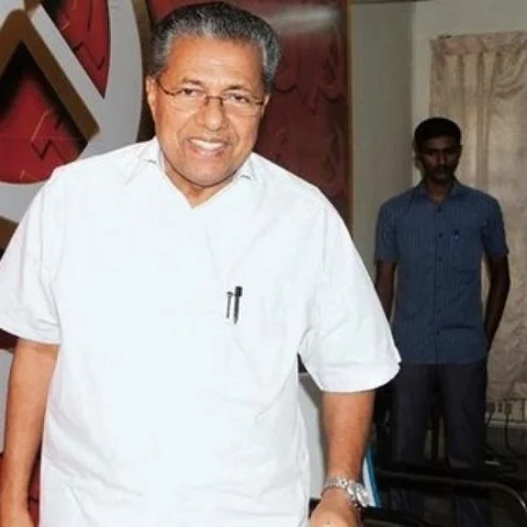 பினராயி விஜயனுக்கு எதிராகக் கருத்து!- மத்திய, மாநில அரசு ஊழியர்கள் 119 பேர் மீது வழக்கு
