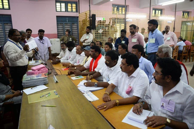 திருமாவளவன் முதல் அன்புமணி வரை..! - விஐபி வேட்பாளர்கள் நிலை என்ன?