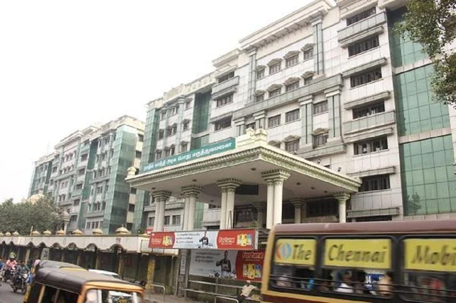 இனி, திருநங்கைகள் அறுவைசிகிச்சை செய்வது ஈஸி... ராஜீவ் காந்தி மருத்துவமனையில் சிறப்புப் பிரிவு! #SpotVisit