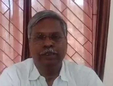 `ஆங்கிலம், இந்தியில் மட்டுமே தகவல் பரிமாற்றம்!' - தென்னக ரயில்வேயில் வெடிக்கும் அடுத்த சர்ச்சை
