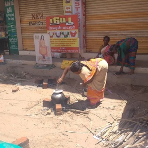 சமத்துவப் பொங்கல் வைத்து அந்தோனியார் வழிபாடு... தஞ்சையில் நடைபெற்ற வித்தியாசத் திருவிழா