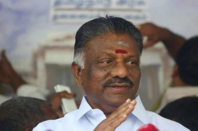 `15 நாள்தான் கெடு...!' - கொதிப்பில் ஓ.பி.எஸ்