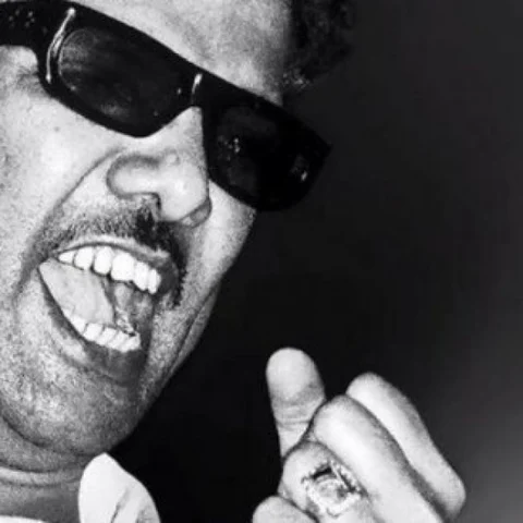 “கருணாநிதி இருந்தாலும் இறந்தாலும் அவர்தான் முதலிடம்!" - இன்டர்நெட் இளைஞர்கள்