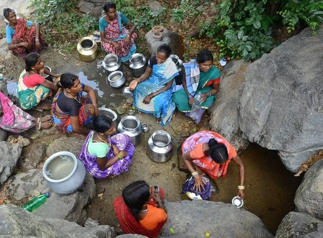 `அந்த கஷ்டத்தை உணர்ந்தவர்கள் அவர்கள்!' நீர் மேலாண்மையில் பெண்கள் ஏன் முக்கியம்?