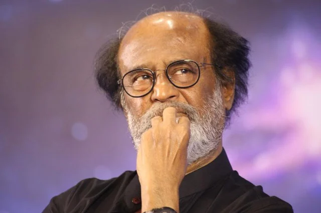 `யார் யார்... ஜெயிப்பா?' - `தர்பார்' பிரேக்கில் ரஜினியின் டிஸ்கஷன்