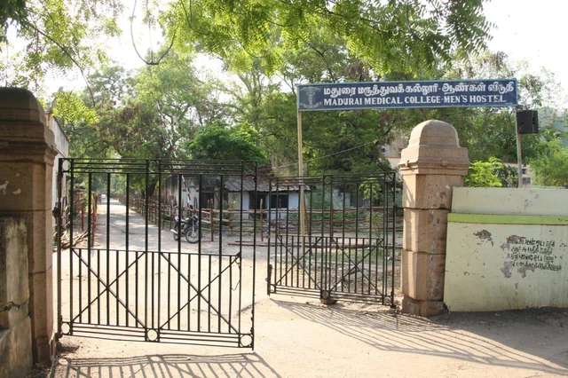 வாக்கு எண்ணும் மையத்துக்கு வந்த ஜெராக்ஸ் மிஷின்! - மதுரையில் திடீர் பரபரப்பு