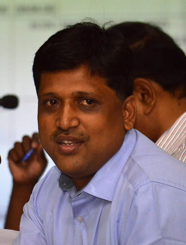 `ஊதியம் பெறுவது ஊராட்சியில்; வேலை செய்வது ஆட்சியர் வீட்டில்!' - கொதிக்கும் உள்ளாட்சித் துறை ஊழியர்கள்