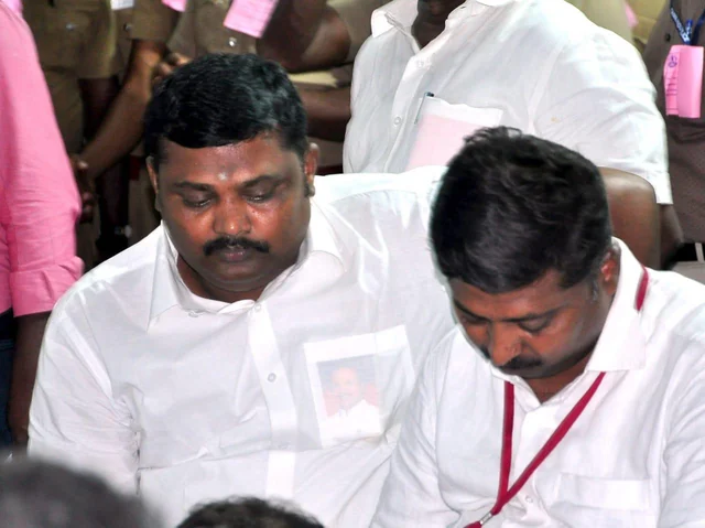 காங்கிரஸுக்கு கிடைத்தது மட்டும் எங்களுக்குக் கிடைத்திருந்தால்...! - தி.மு.க வேட்பாளரை கலங்க வைத்த 456 வாக்குகள்