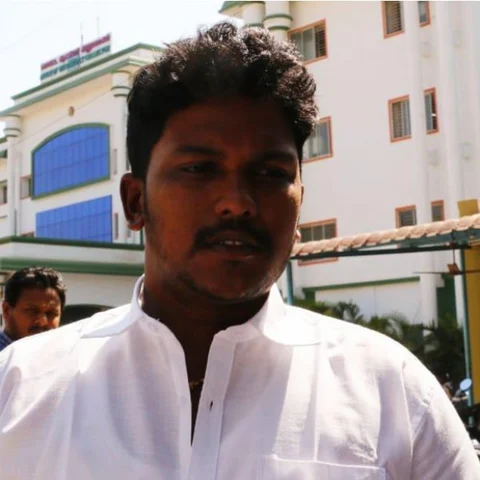 “நாய்க்குட்டிக்காக நடந்த மோதல்; பொள்ளாச்சி பார் நாகராஜ் கைது!”