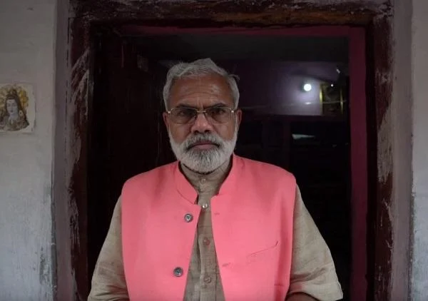 `அவர் செய்ததற்கு என்னைத் திட்டுகிறார்கள்’- உருவ ஒற்றுமையால் மோடி லுக்அலைக் படும்பாடு