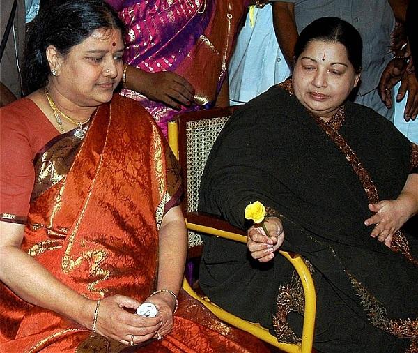 ``ஆட்சி மாறட்டும்... அக்டோபரில் வருகிறேன்!” - சசிகலாவின் சீக்ரெட் பிளான்!