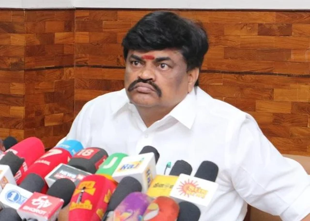 `சட்டப்பிரிவு 503, 504-ன் கீழ் நடவடிக்கை எடுங்கள்!' - ராஜேந்திர பாலாஜிக்கு எதிராக விழுப்புரம் எஸ்.பியிடம் ம.நீ.ம புகார்