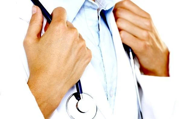 மருத்துவர்கள் மீது தொடரும் தாக்குதல்கள் - காரணம் என்ன?