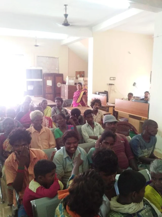 ``சிகிச்சைக்குக்கூட அனுமதிக்கல!” - கொத்தடிமை கொடுமையில் இருந்து மீட்கப்பட்ட பெண் கண்ணீர்