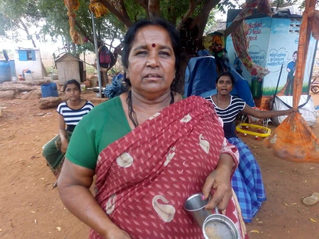 அடிப்படை வசதியில்லாத விருதுநகர் மொட்டைமலை கிராமம்! அவஸ்தையில் நாடோடியின மக்கள்!