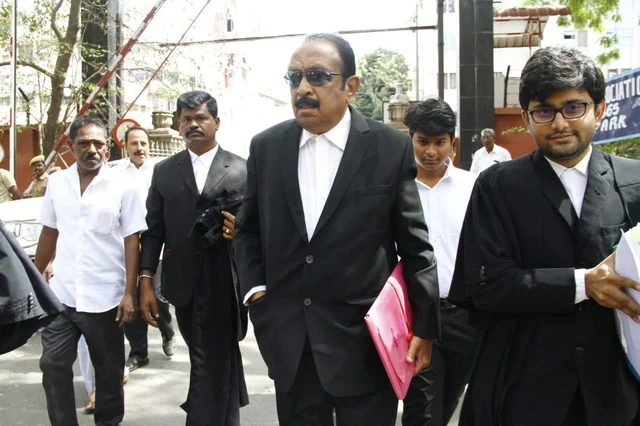 ஸ்டெர்லைட்டுக்கு எதிராக ஆஜரான வைகோ…வழக்கிலிருந்து விலகிய நீதிபதி..!