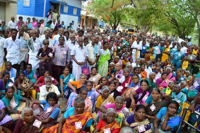 `நாங்கள் சொந்தக்காலில் நிற்கணும்!' - கடனுக்காக வங்கிகளை நாடும் முதியவர்கள்