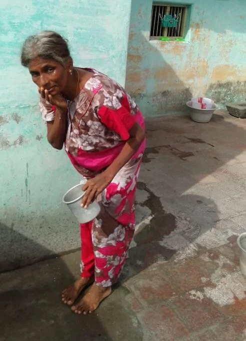 ``ஒரு நாளைக்கு 300 ரூபாய்... அதைக்கூட கட்ட முடியாம தவிக்கிறேன்!" - `நாப்கின்' வள்ளி #FollowUp