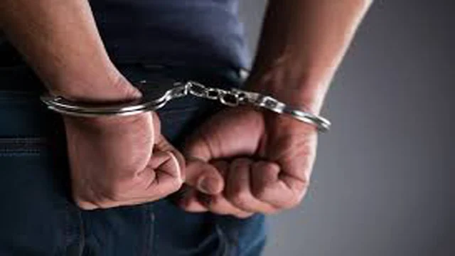 `ஸ்லீப்பர் செல் ஆக்டிவேட் ஆகிவிட்டது!' - காதலியைப் பழிவாங்க மும்பை இளைஞர் எடுத்த விபரீத முடிவு