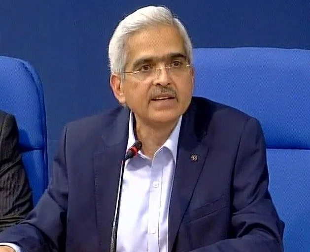 `கேபினட்டில் சக்திகாந்த தாஸ், ஓ.பி.எஸ். மகன்?!' - கோட்டையில் நடக்கும் விவாதம்