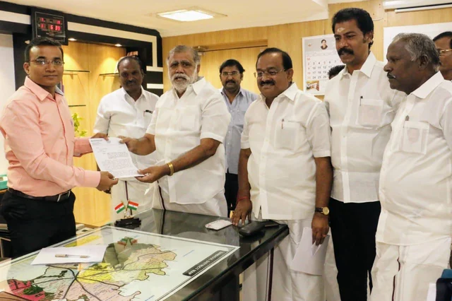 பாரபட்சம் காட்டும் அரசு… தாகத்தில் தவிக்கும் நான்கு தொகுதி மக்கள்!
