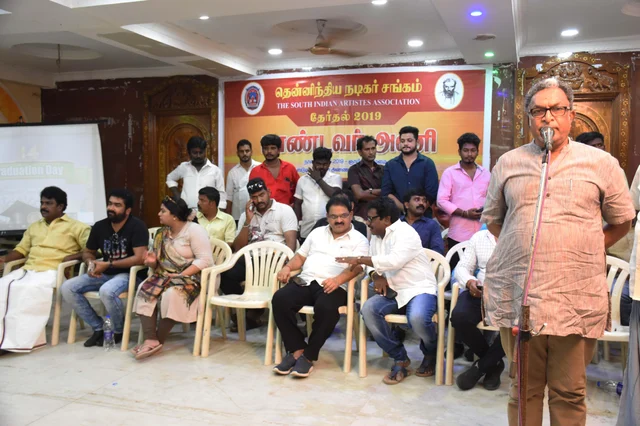 `திட்டமிட்டபடி 23-ம் தேதி நடிகர் சங்கத் தேர்தல் நடைபெறும்!’ - கருணாஸ் எம்.எல்.ஏ
