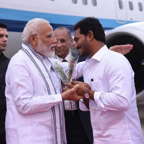 `கடந்த முறை அ.தி.மு.க; இந்த முறை ஒய்.எஸ்.ஆர்!' - மோடியின் ஆஃபரை யோசிக்கும் ஜெகன்மோகன் ரெட்டி