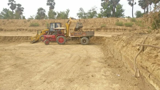 `மூதாட்டி, சிறுவர்கள் கொடுத்த ஊக்கம்; 25 நாள்கள் அயராத பணி'- மழைநீரைச் சேமிக்க களறங்கிய இளைஞர்கள் #WhereisMyWater